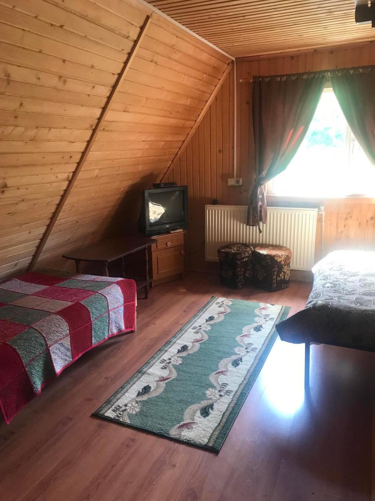 У Олега Hotel Verkhne-Studenyy Exterior photo