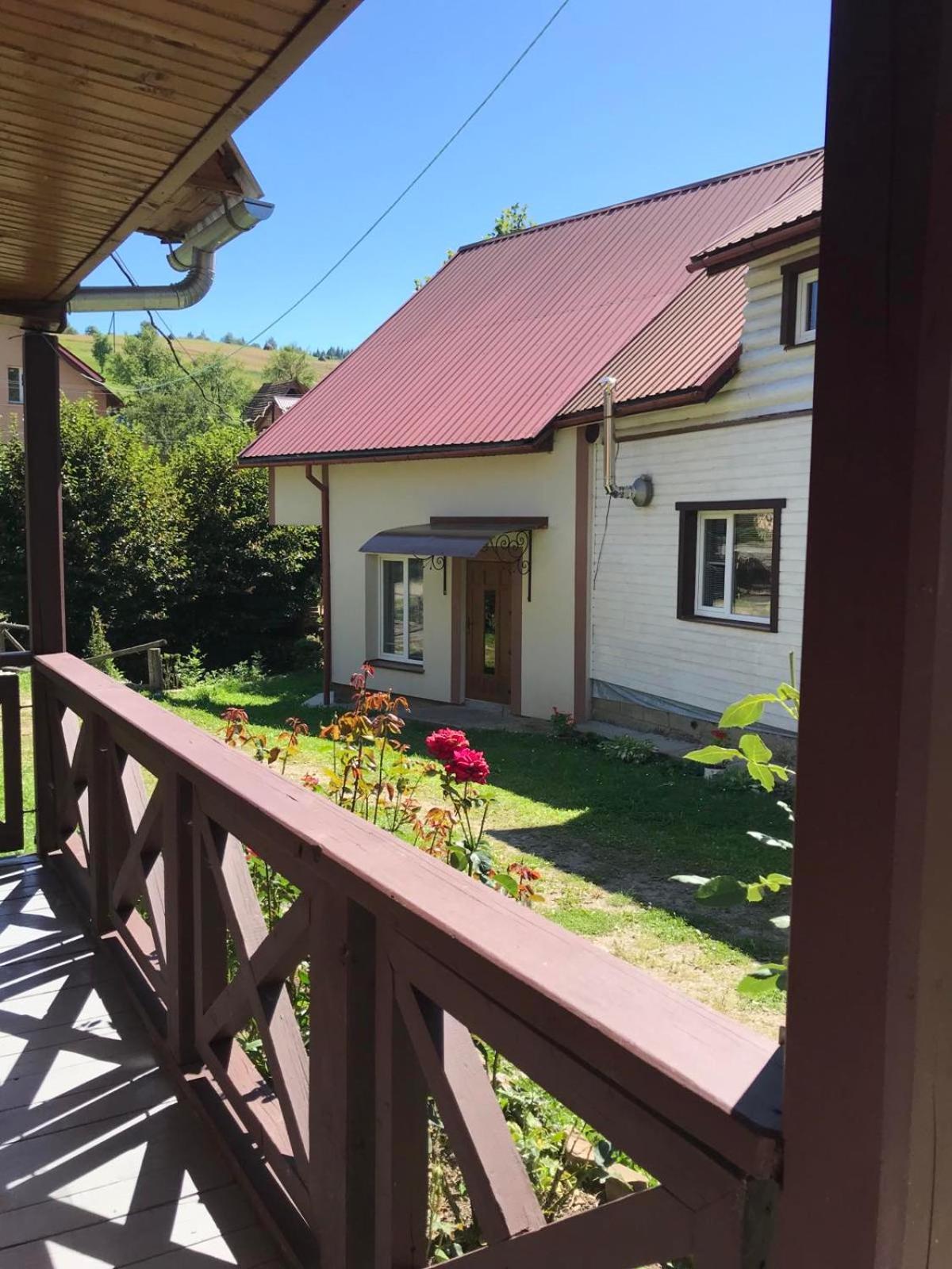 У Олега Hotel Verkhne-Studenyy Exterior photo