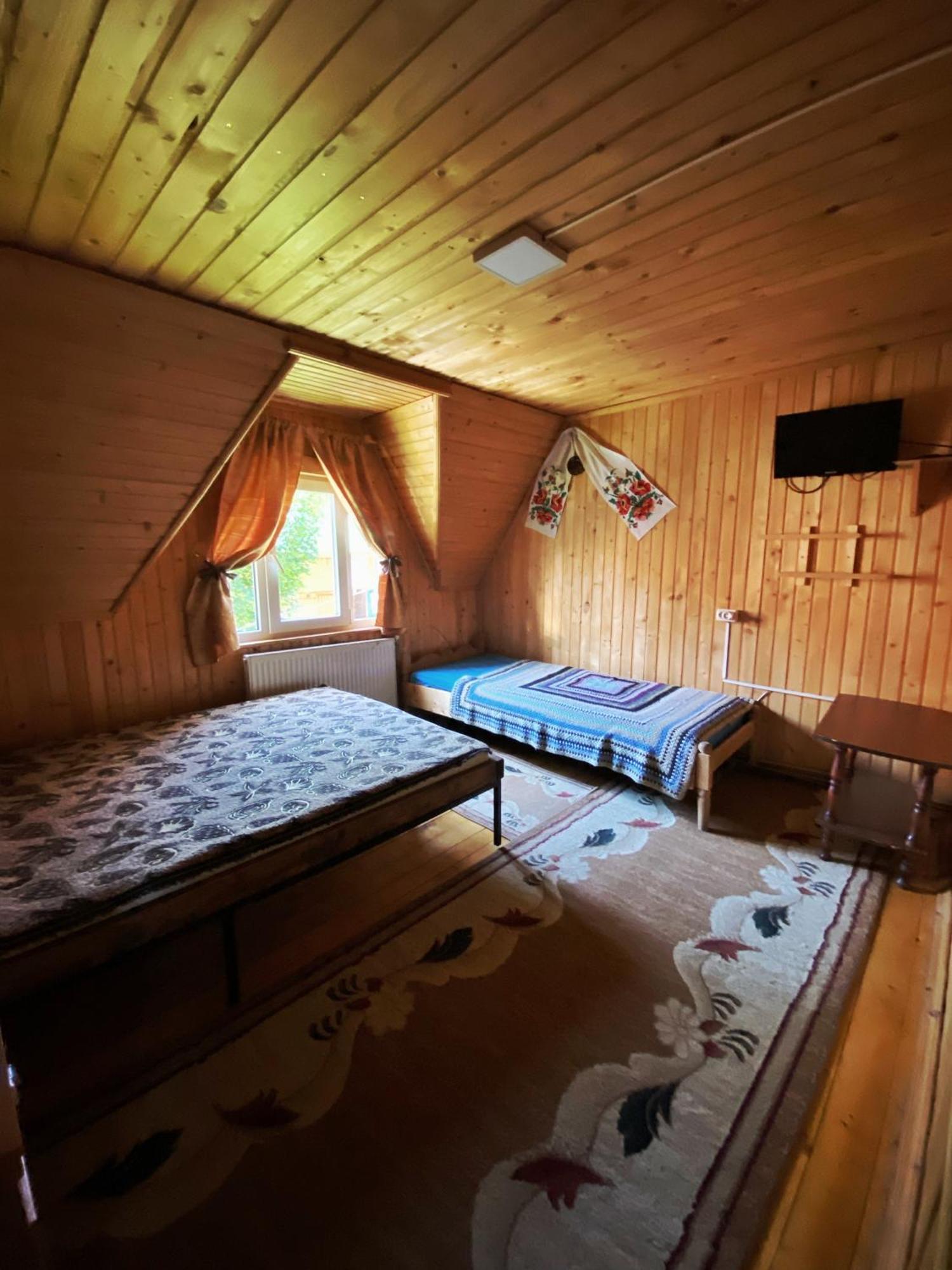 У Олега Hotel Verkhne-Studenyy Exterior photo
