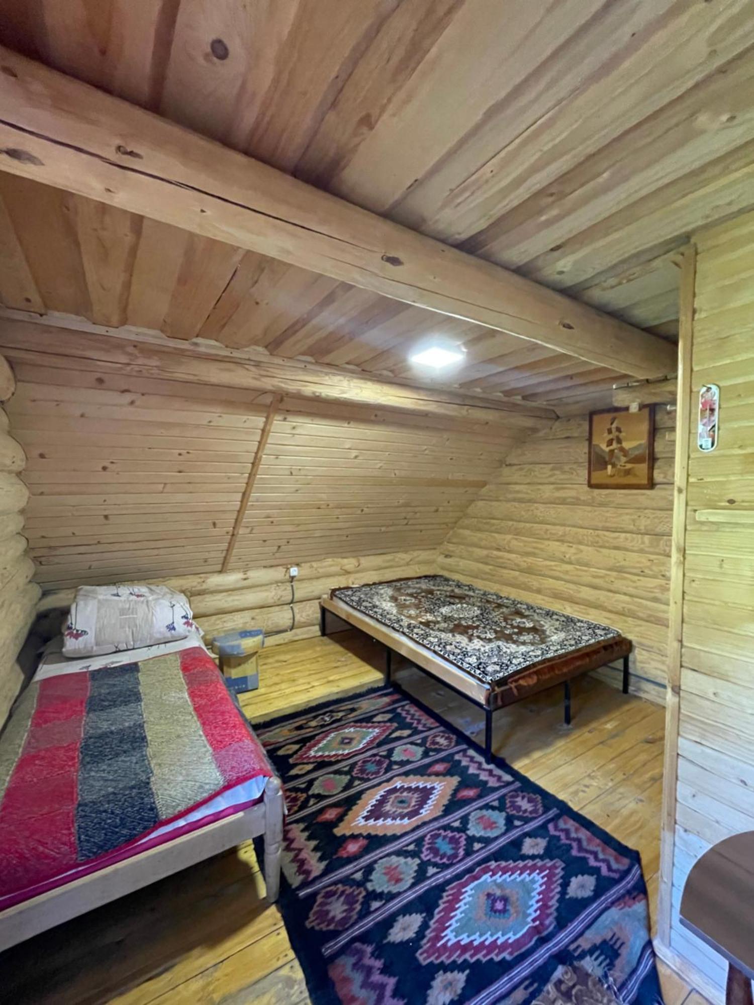 У Олега Hotel Verkhne-Studenyy Exterior photo